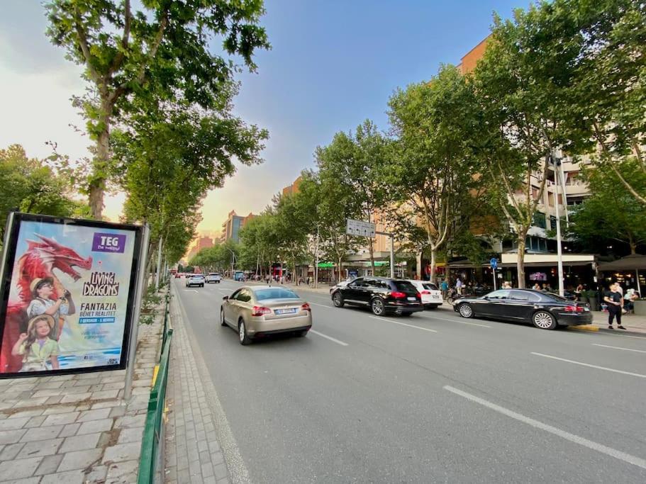 City Centre Big Art'Partment Heart Of The Capital Tirana Kültér fotó